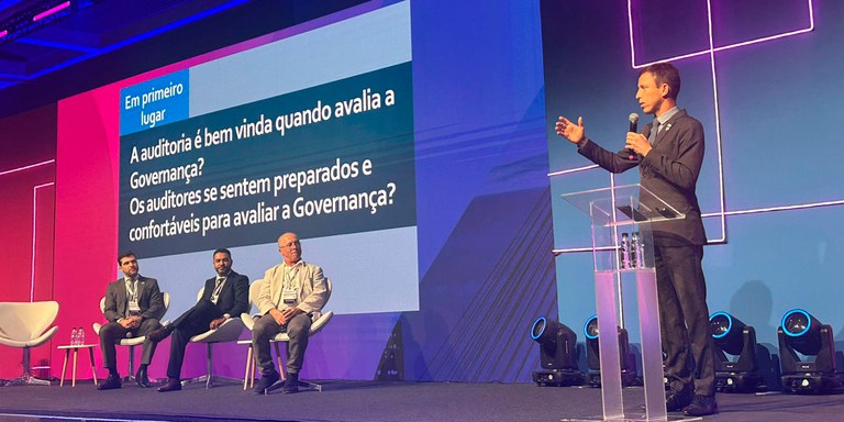 CGU-destaca-papel-da-auditoria-interna-na-governança-pública-durante-o-45º-Conbrai.jpg