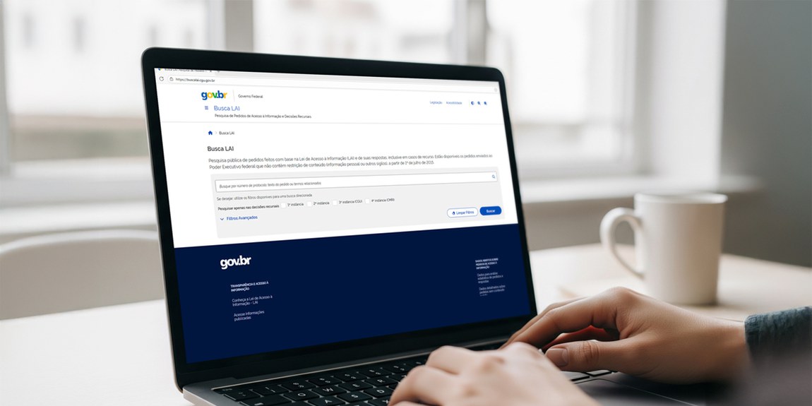 Ferramenta pública da CGU permite pesquisar todo o fluxo de pedidos de acesso à informação no Poder Executivo Federal e orienta o usuário com apoio de inteligência artificial