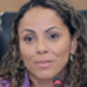 Hiza Maria Silva Carpina Lima