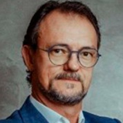 Jean-Carlo-de-Castro.jpg