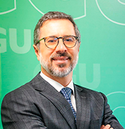 Vinícius Marques de Carvalho.png