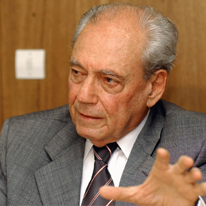 Ministro do Controle e da Transparência, Waldir Pires, comandou a CGU de 2003 até março de 2006.