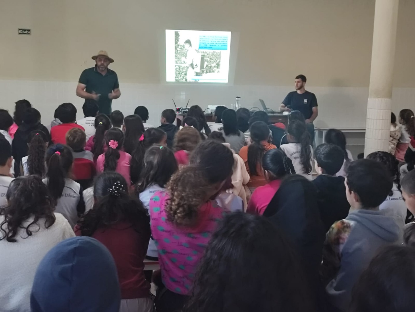 ESCOLA MUNICIPAL DE ENSINO FUNDAMENTAL AUGUSTA LAMAS D'ÁVILA