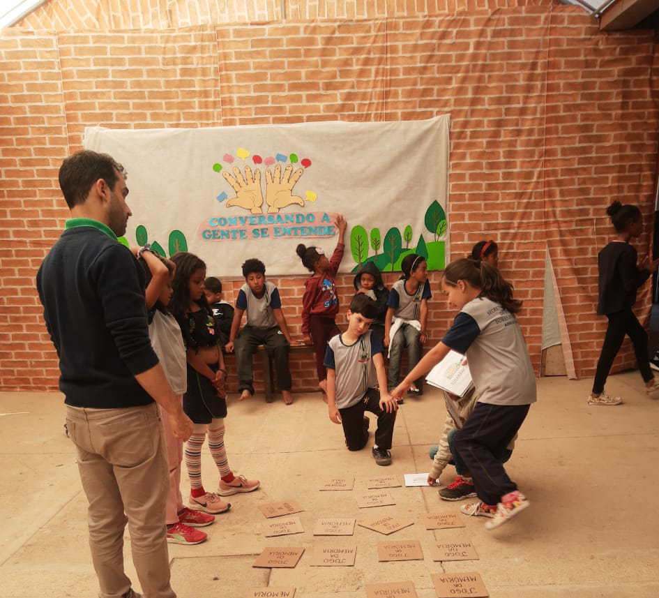 Escola Municipal Prefeito Ernesto Ribeiro da Silva - Escola Cidadã - MG
