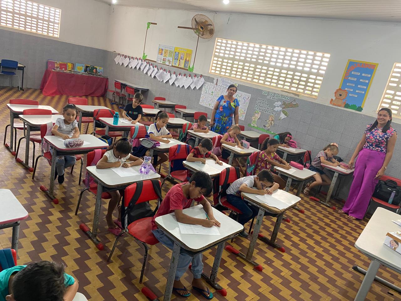 ESCOLA MUNICIPAL PROFESSOR JOÃO QUEIROZ-TO