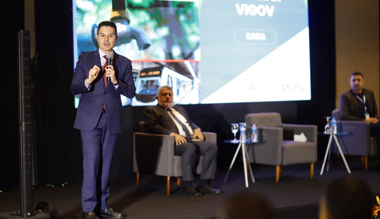 Ministro das Cidades destaca avanços em parceria com Ministro a CAIXA durante evento em Brasília