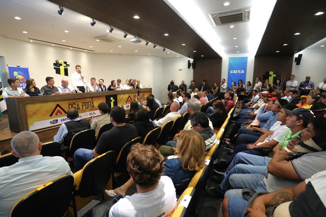 Os beneficiários das modalidades Rural e Entidades do Minha Casa, Minha Vida. Crédito: Saul Schramm/Governo MS.