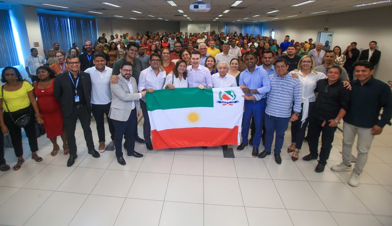 Ministro Jader Filho assinou os contratos para construção de 197 moradias do Minha Casa, Minha Vida na zona rural do Pará.