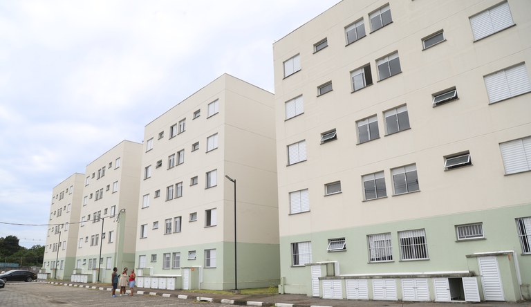 Prédio habitacional do programa MCMV.