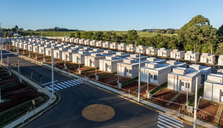 Casas do programa MCMV no Paraná.