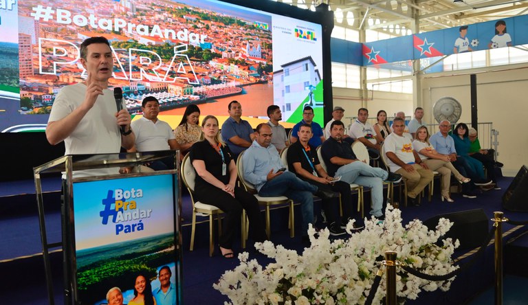 Ministro Jader Filho na Cerimônia de abertura do Bota Pra Andar no Pará