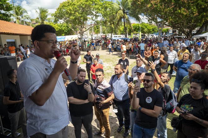 Na foto o secretário Nacional de Periferias discursando