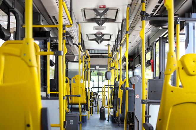 Imagem interna do BRT, transporte público de Belém. 
