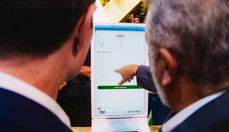 Banner verde com a frase Direto da COP30