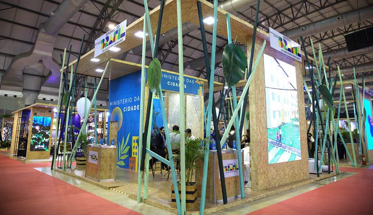 Na imagem, estande do Ministério das Cidades na Green Zone, COP30