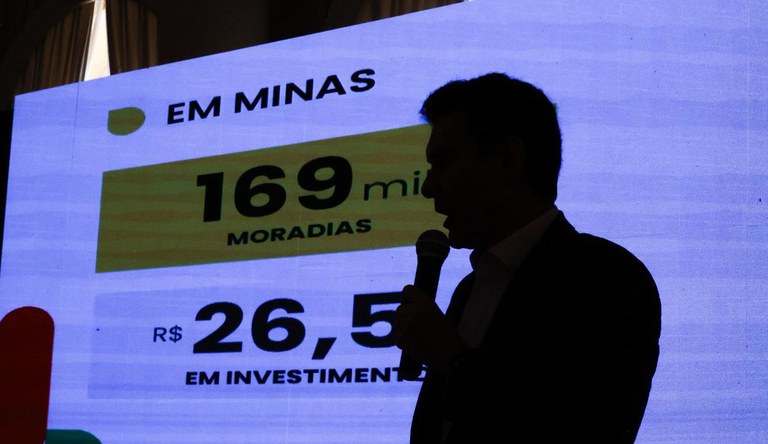 Ministro Jader Filho apresentando os investimento para Minas Gerais