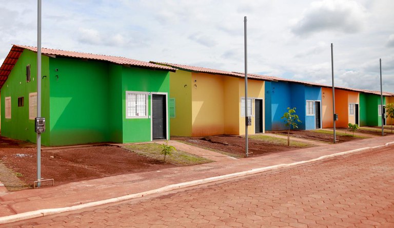 Na foto imagem panorâmica de unidades habitacionais do MCMV
