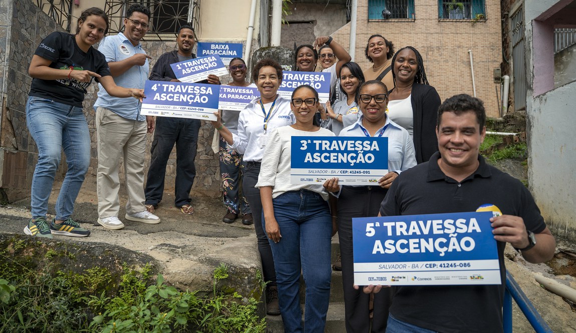 Depois do CEP único em todas as favelas brasileiras, mapeamento interno já gerou quase mil CEPs para endereçamento por logradouro em ruas, vielas e becos