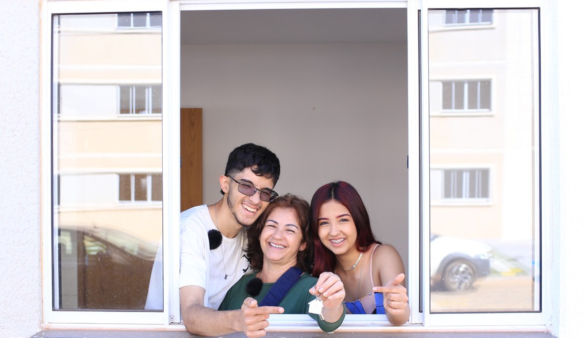 Programa social mais bem avaliado do Brasil, segundo pesquisa Genial-Quaest, o MCMV teve expansão e orçamento recorde de R$ 180 bilhões.