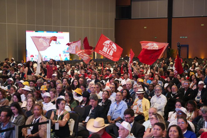 Na foto o público prestigiando o evento