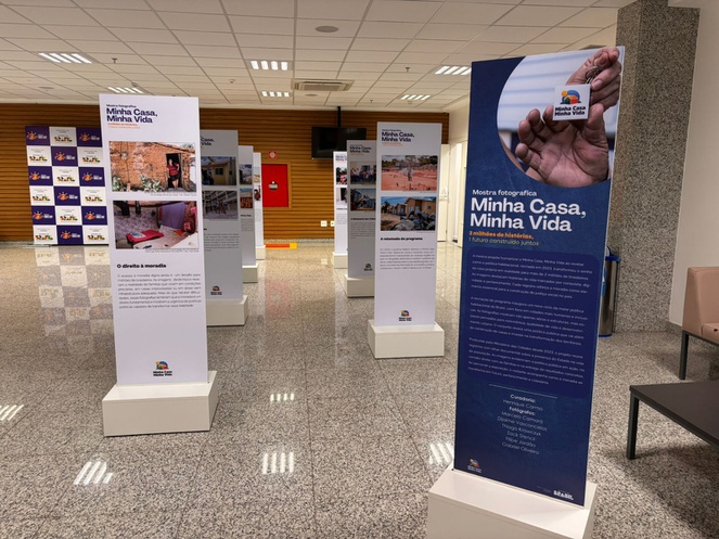 2 milhões de histórias, 1 futuro construído juntos: Minha Casa, Minha Vida em fotos Na imagem fotos da exposição do Minha Casa, Minha Vida