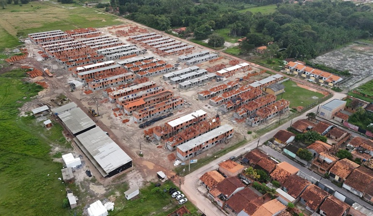 Na imagem foto aérea dos Residenciais Novo Cruzeiro em Castanhal, Pará.