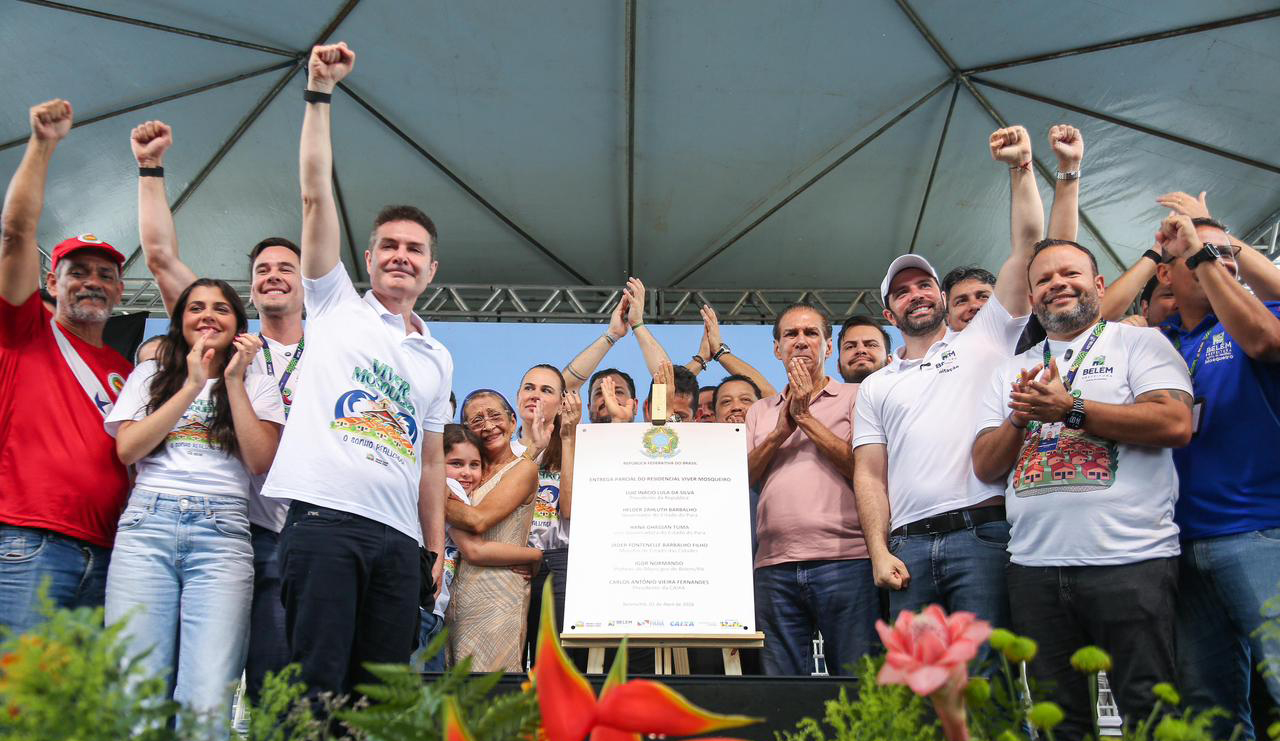 Na última agenda como ministro das Cidades, Jader Filho realizou a entrega de 441 moradias do Minha Casa, Minha Vida em residencial que estava com obras paralisadas