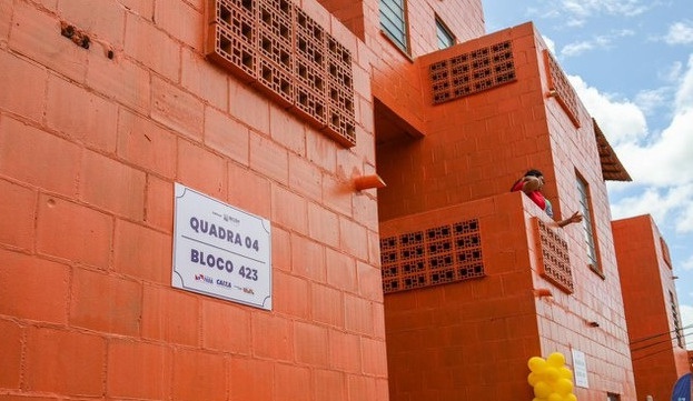 Na imagem foto lateral de conjunto habitacional do Minha Casa, Minha Vida, em Belém.