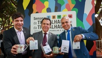 Cidades tira dúvidas da população em estande na Esplanada