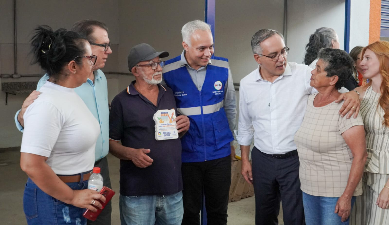 Ministro Vladimir Lima participou, neste sábado (9), da inauguração do Centro Comunitário do Areião Ronaldo Nunes da Silva e assinou uma ordem de serviço para requalificação da Avenida Robert Kennedy para beneficiar a população do município paulista