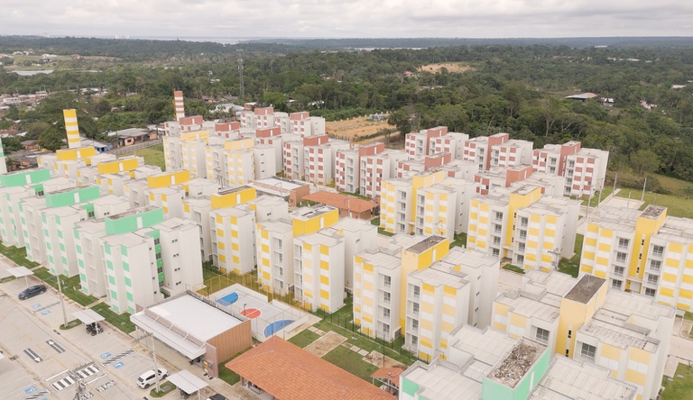 Na imagem foto aérea do conjunto habitacional Morar Melhor, em Manaus