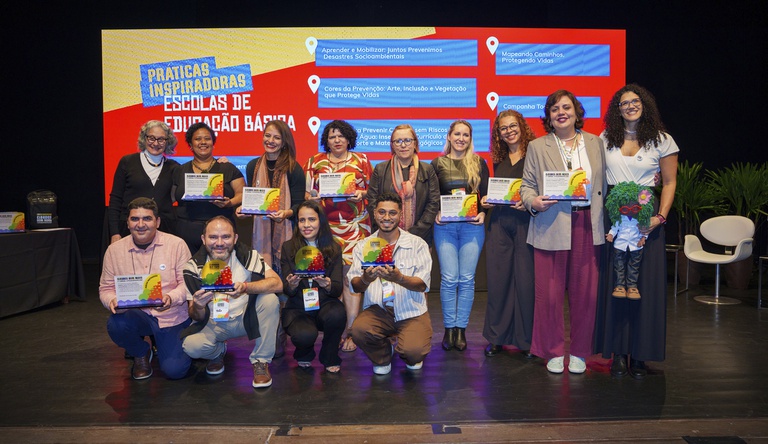 Representantes das cidades premiadas