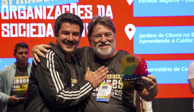 Representantes das cidades premiadas