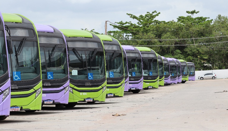 Moradores de Pernambuco e Paraná serão beneficiados com ônibus mais modernos e sustentáveis