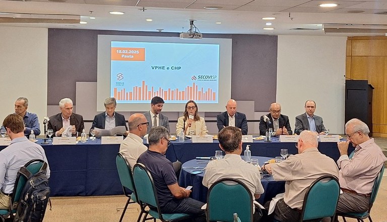 Na foto encontro com entidades do SindusCon-SP e do Secovi-SP