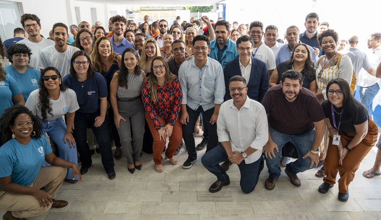 Na foto a grande equipe da Caravana das Periferias
