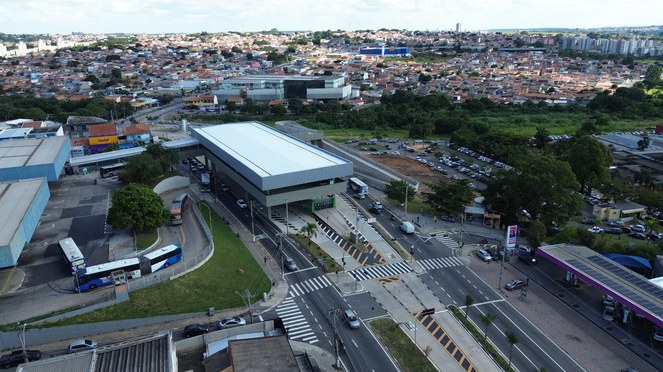 Imagem aérea da estação BRT, Campinas.