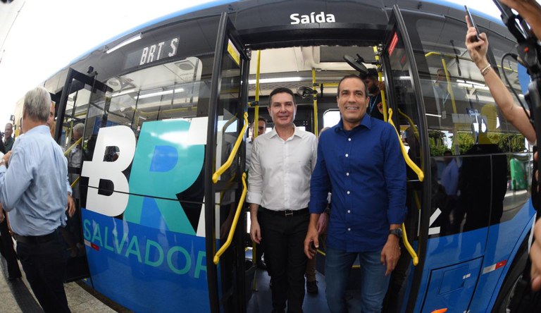 Trecho Lapa-Iguatemi do BRT de Salvador (BA) é inaugurado