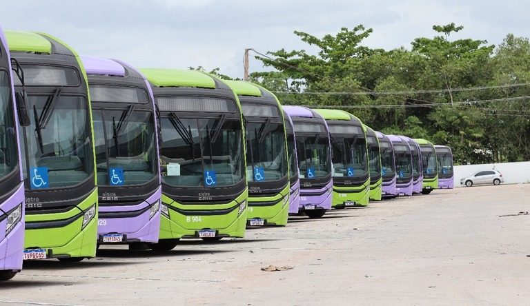 Moradores de Pernambuco e Paraná serão beneficiados com ônibus mais modernos e sustentáveis