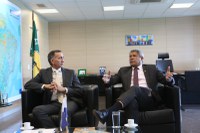 Waldez Góes recebe governadores da Bahia e Paraíba e parlamentares e gestores de seis estados do País