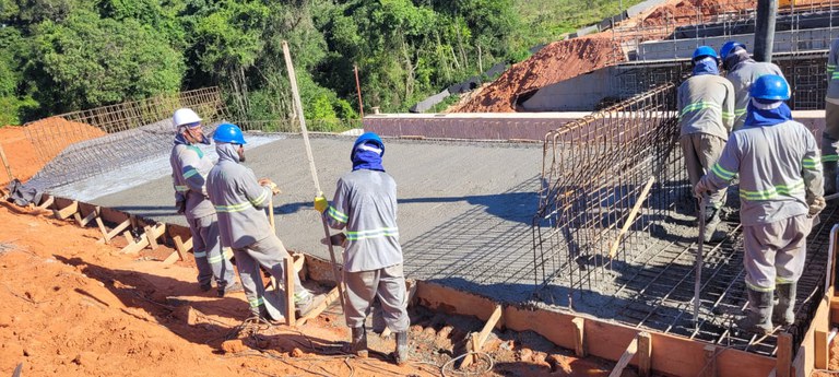 Obras da fase de infraestrutura RMB z