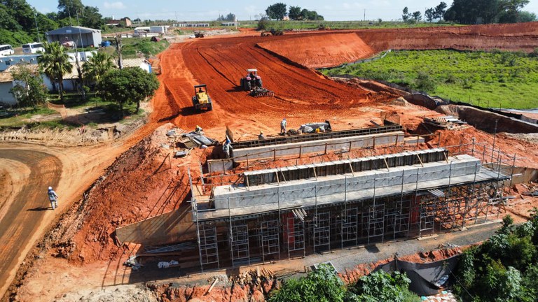 Obras da fase de infraestrutura RMB