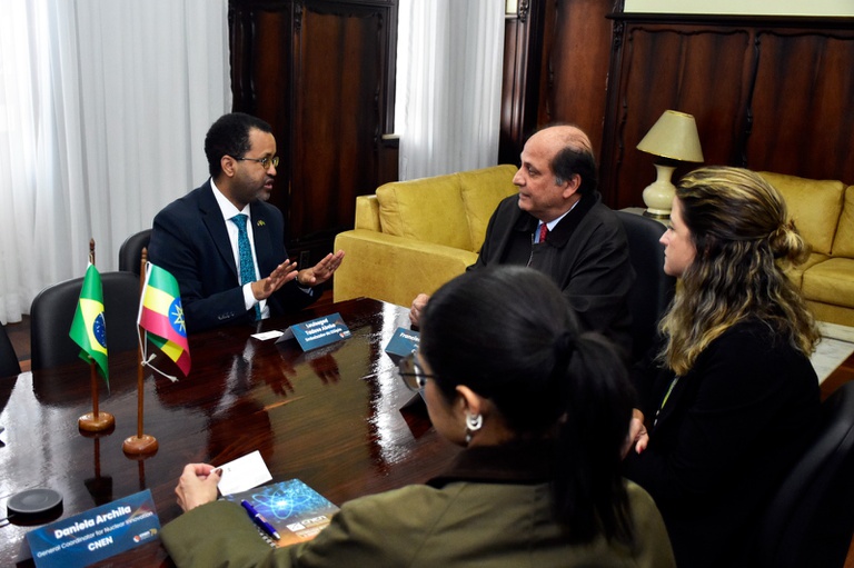 Embaixador da Etiópia na CNEN 7.jpeg