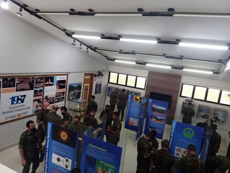 Militares no CRCN-CO