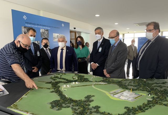 Visita do ministro Marcos Pontes ao IPEN