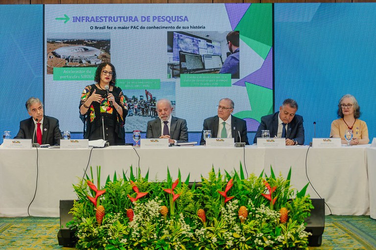 Reunião Conferência Nacional de Ciência e Tecnologia