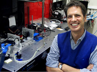 Pesquisador do IPEN desenvolve o laser mais eficiente para cristal Nd:YLF