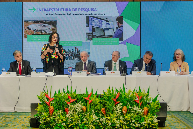 Ministra Luciana Santos destaca projeto do Reator Multipropósito Brasileiro, em reunião do CCT