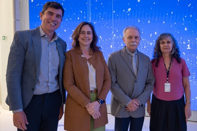 O diretor-superintendente do SESI, Paulo Mol; a superintendente nacional do IEL, Sarah Saldanha; o presidente do CNPq, Ricardo Galvão; e a diretora de Análise de Resultados e Soluções Digitais do CNPq, Débora Menezes.