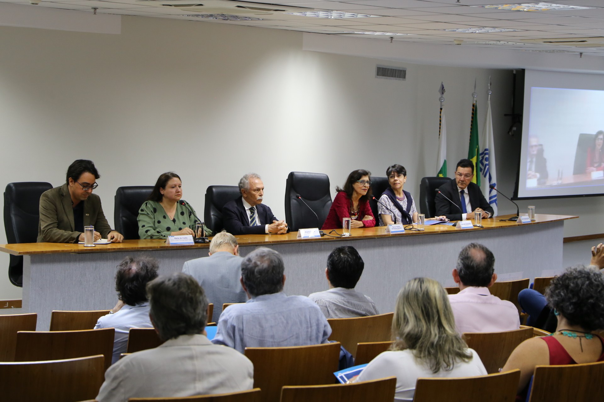 Mesa de abertura da Primeira reunião da Chamada Pública INCT-CNPq nº 58/2022